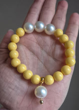 Load image into Gallery viewer, Yellow &amp; Pearl

