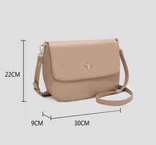 Load image into Gallery viewer, Bee Bag (Silver &amp; gold)
