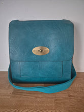 Load image into Gallery viewer, NEW Messenger Bag (9 colours available)
