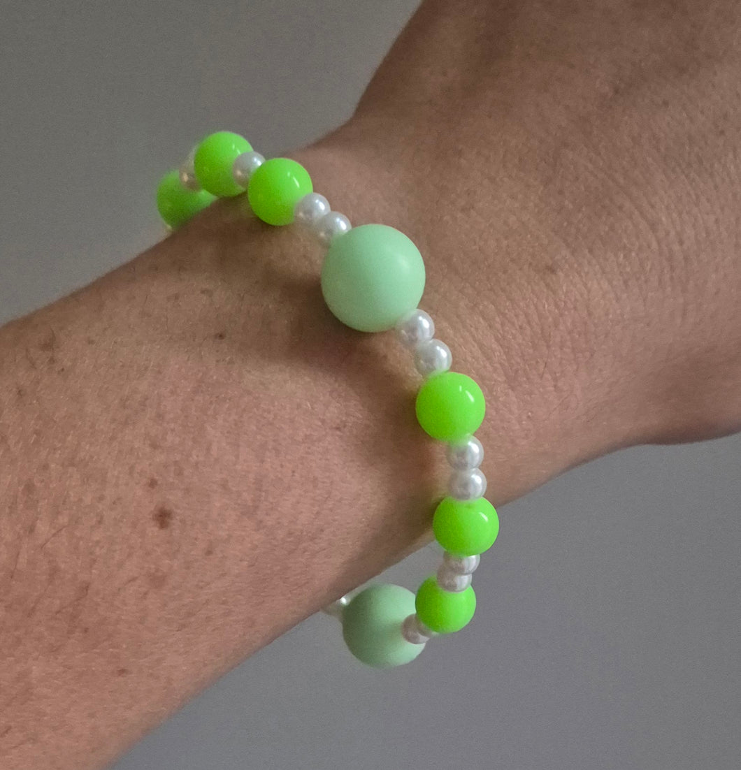 Neon & Pearl