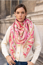 Load image into Gallery viewer, Pink &amp; Beige
