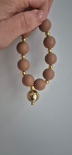 Load image into Gallery viewer, Taupe gold
