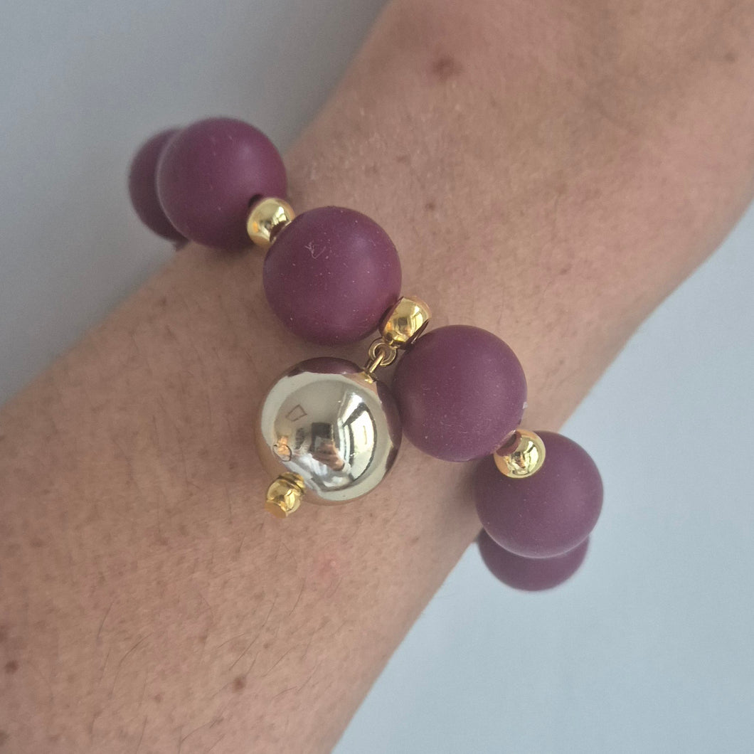 Wine & Gold