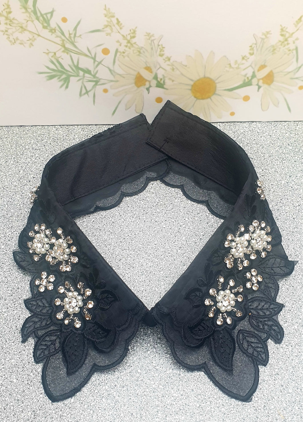 Embroidered Collar (Black & White Available)