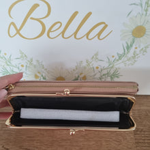 Load image into Gallery viewer, Champagne Gold Wristlet
